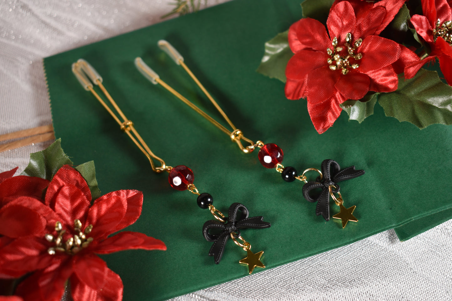 Unwrap me Luxe nipple clamps - Festive Collection 2025