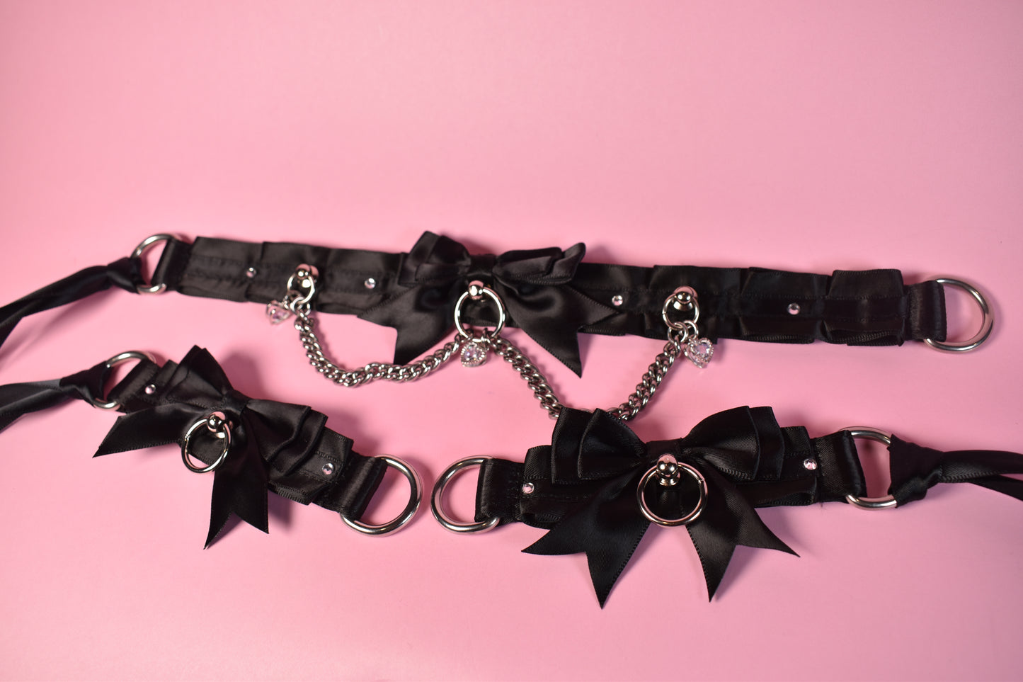 Valentine's 2025 Luxe set Black ( collar + cuffs set )