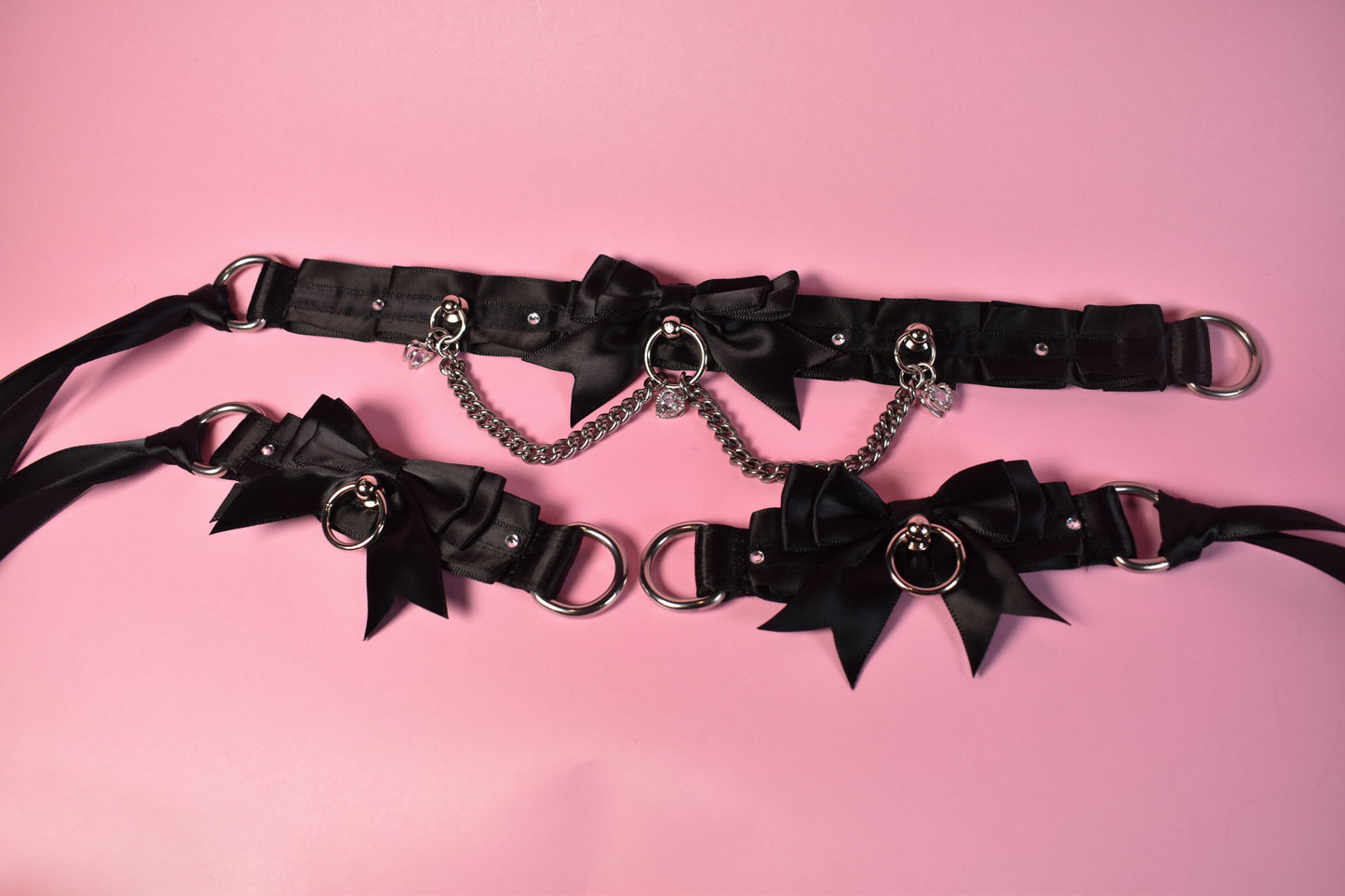 Valentine's 2025 Luxe set Black ( collar + cuffs set )