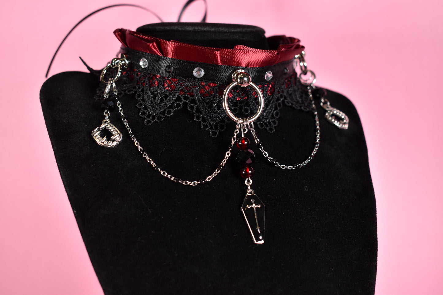 Halloween 2025 - Vampire Queen Extra Lace Chain Choker