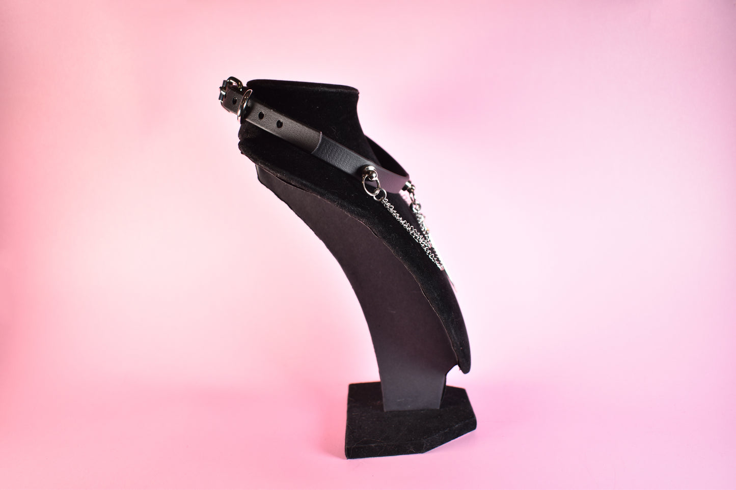 Black Wolf Sword with Chains Choker