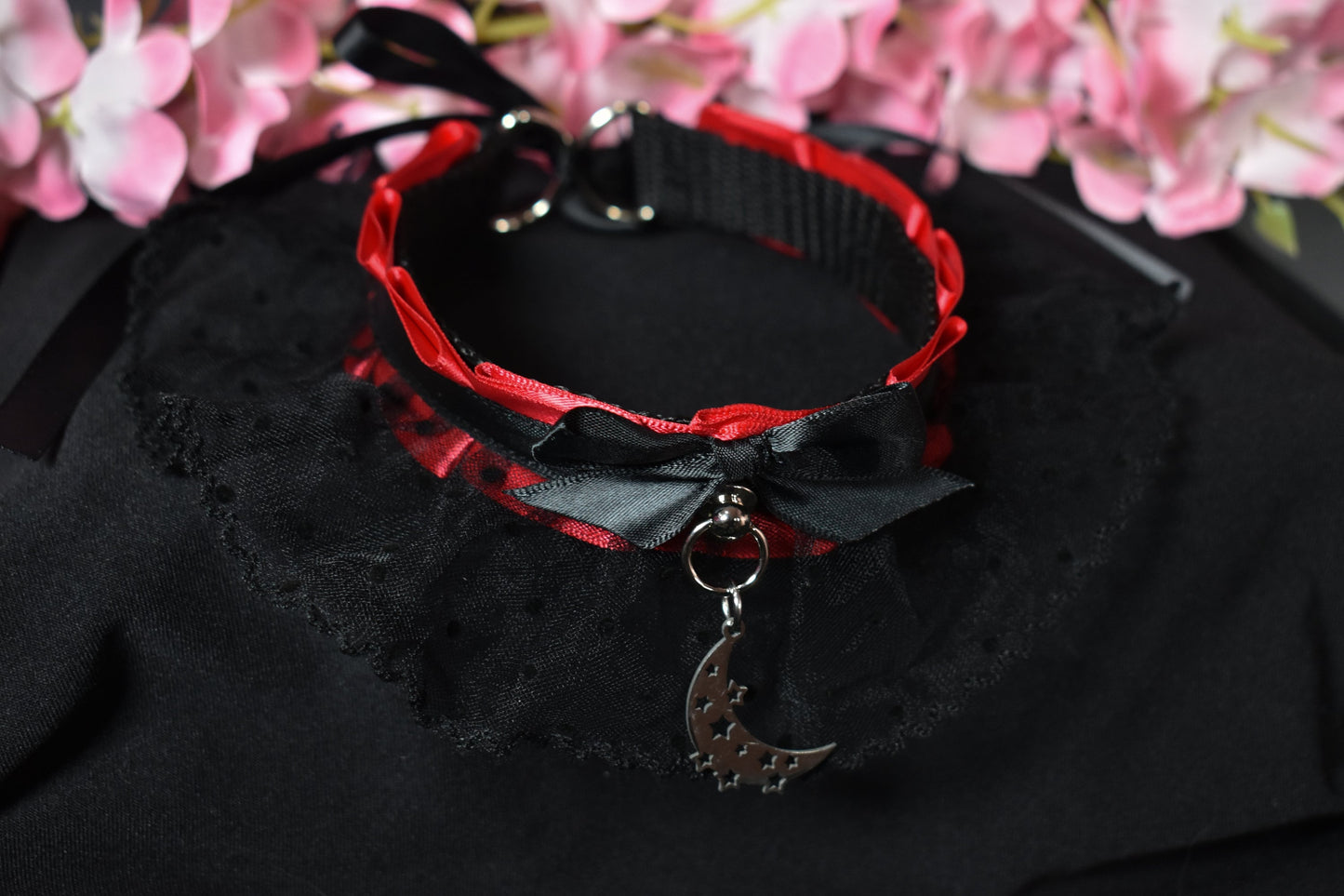 Red Moon Choker
