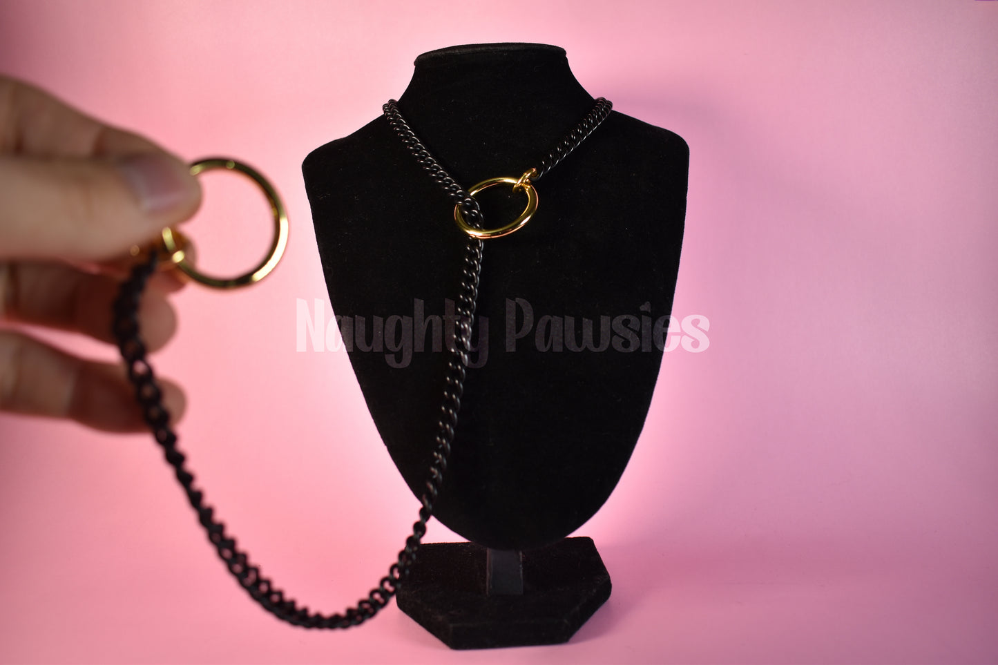 Black Matte Gold Circle Slip Chain (Gold O-Ring)
