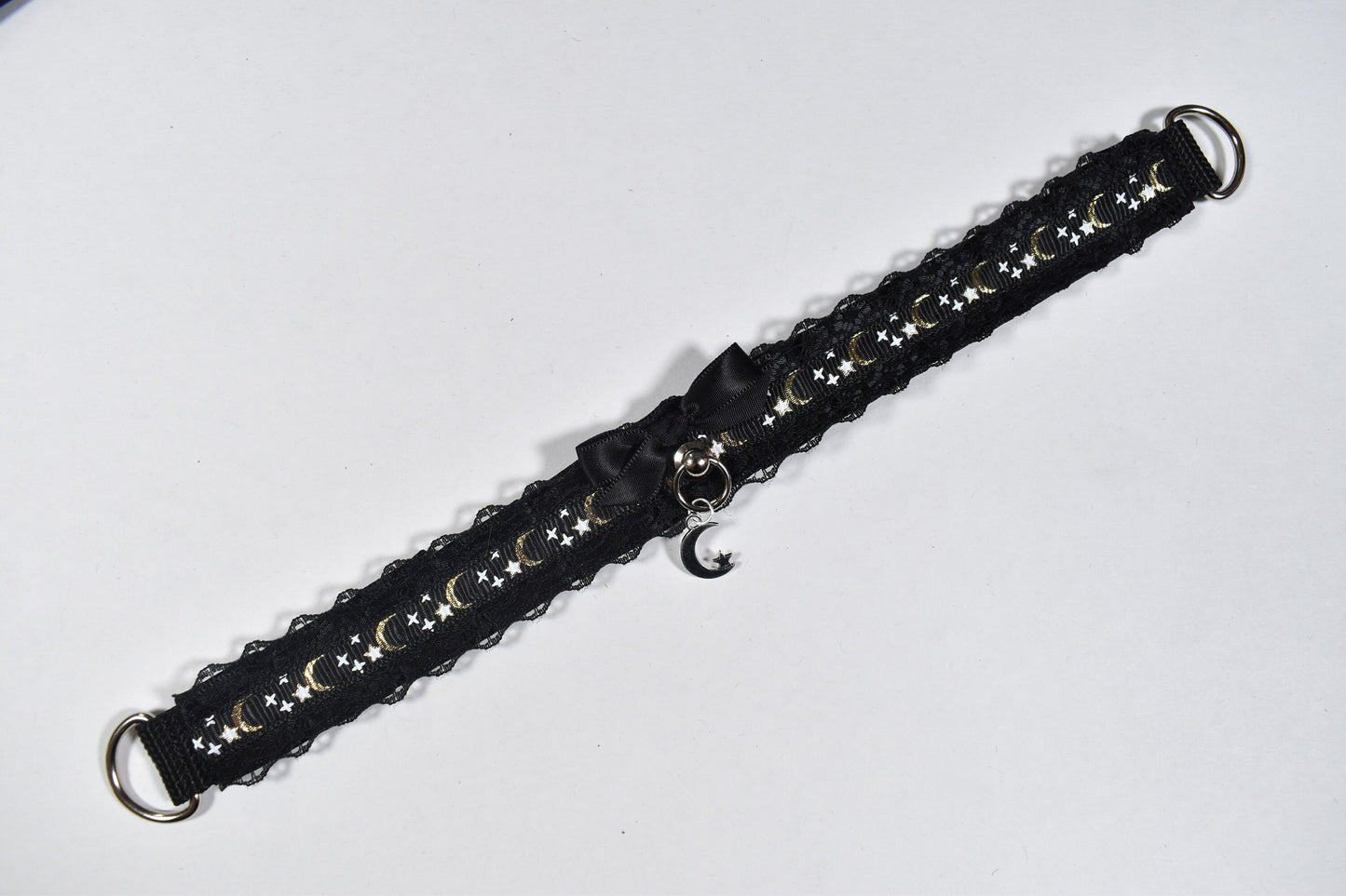 Made to your size / Thin black sky choker