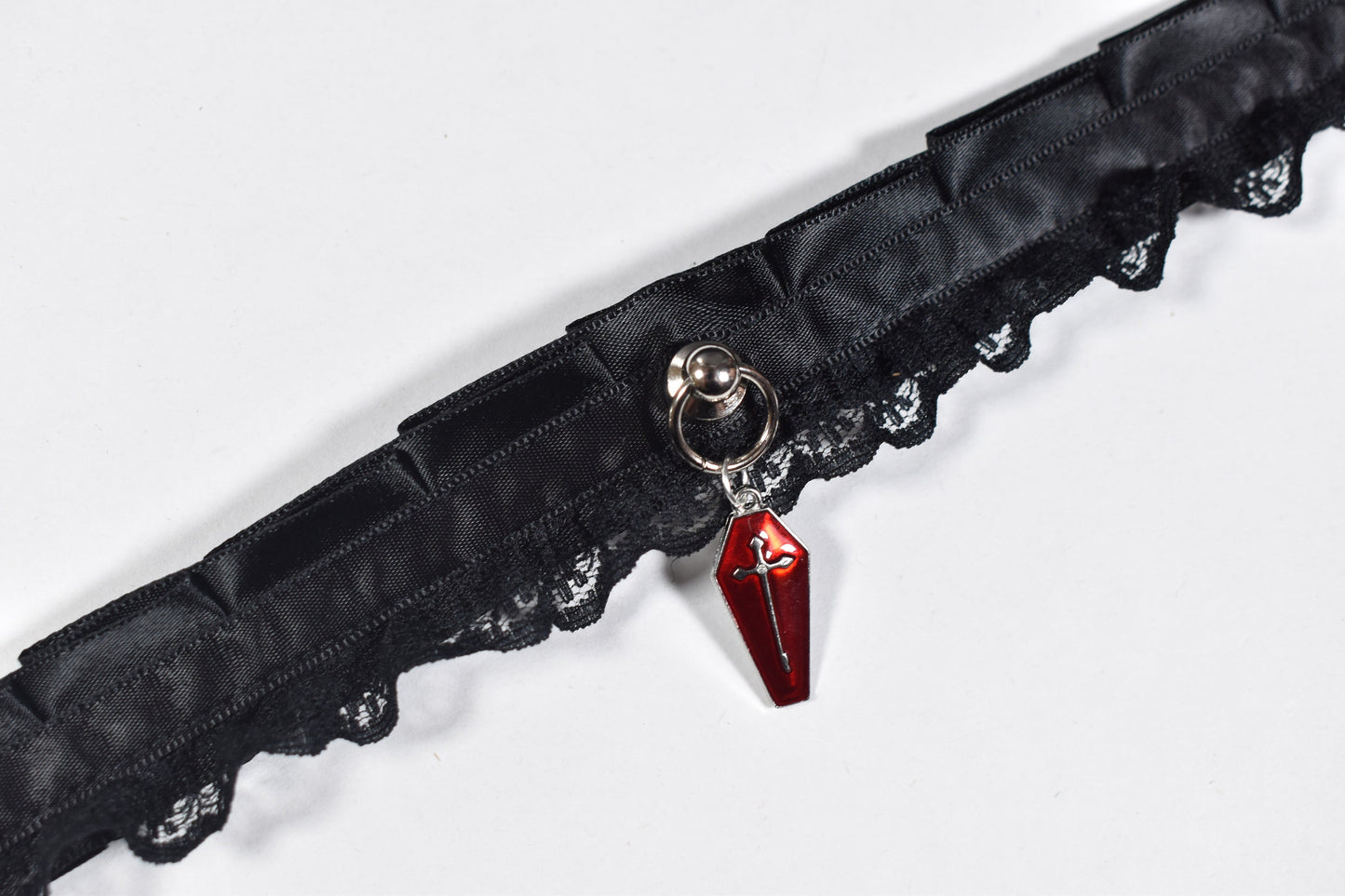 Red Coffin Choker
