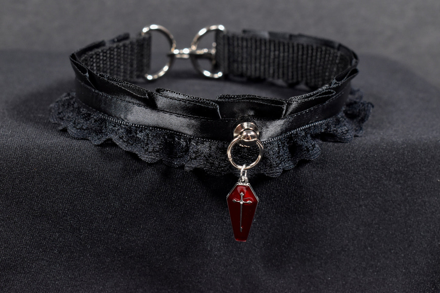 Red Coffin Choker