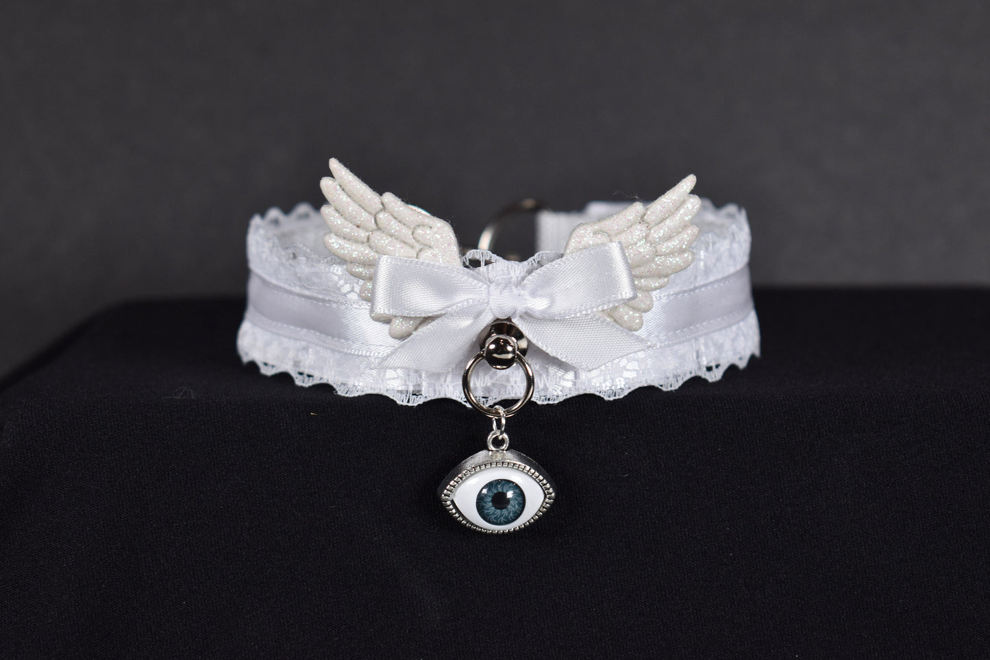 Biblically Accurate Choker White Edition