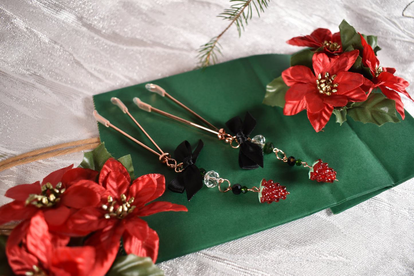 Festive berries Luxe nipple clamps - Festive Collection 2025