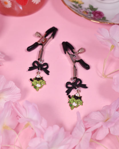 Leafy kitty Nipple Clamps