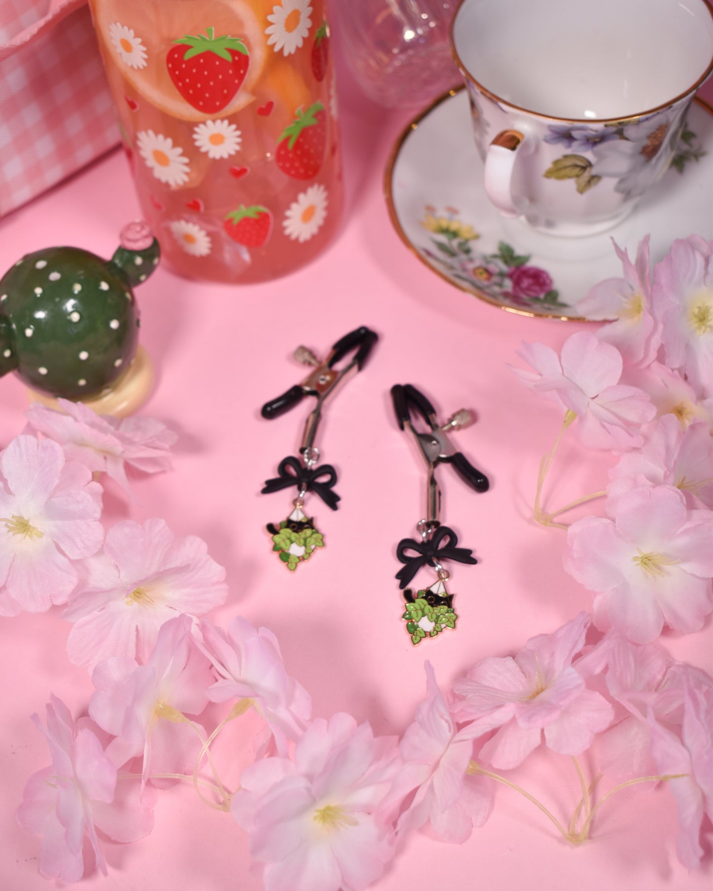 Leafy kitty Nipple Clamps