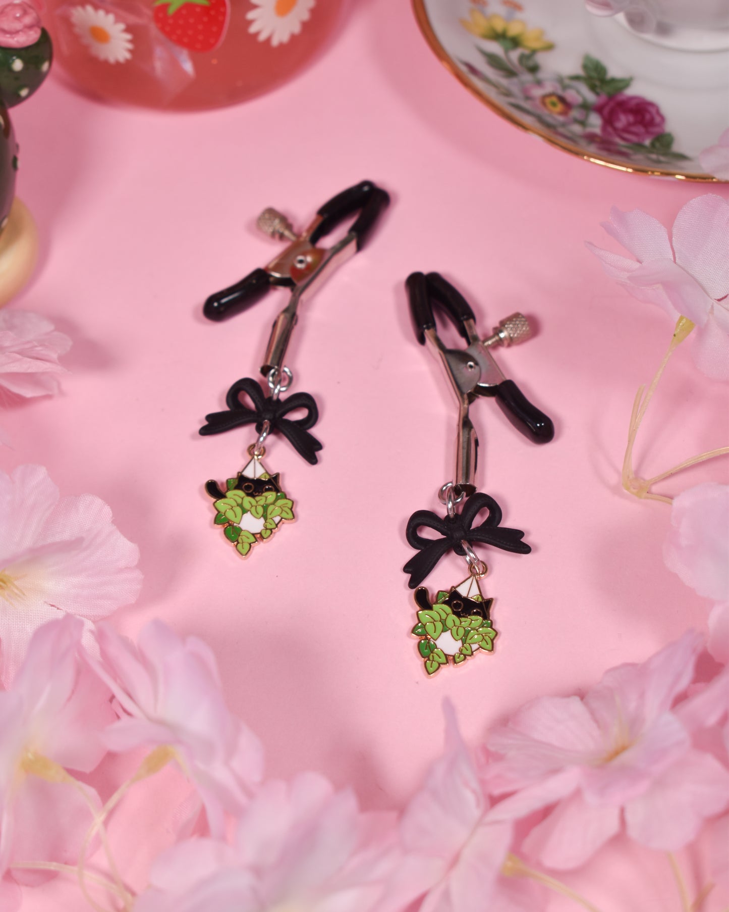 Leafy kitty Nipple Clamps