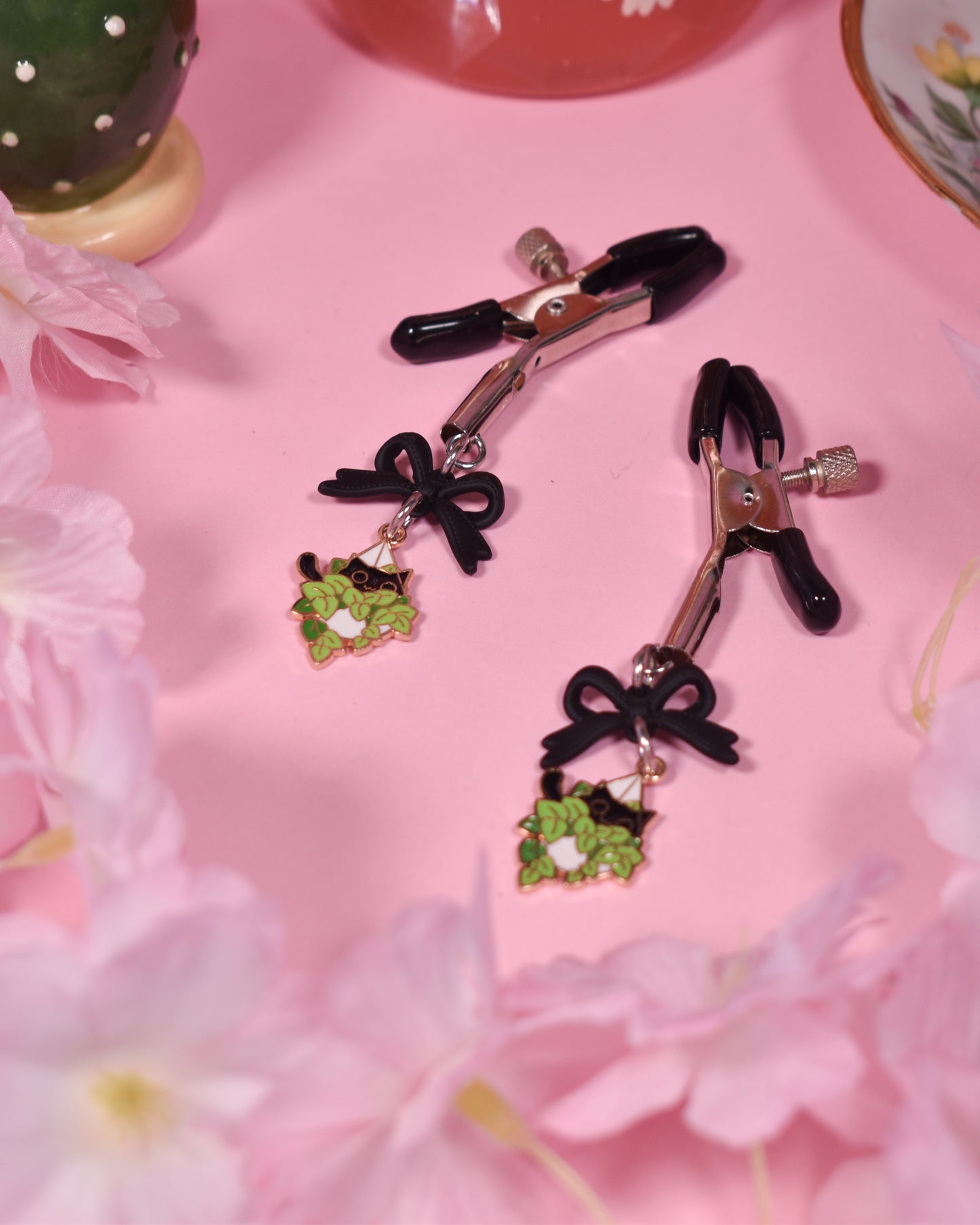 Leafy kitty Nipple Clamps