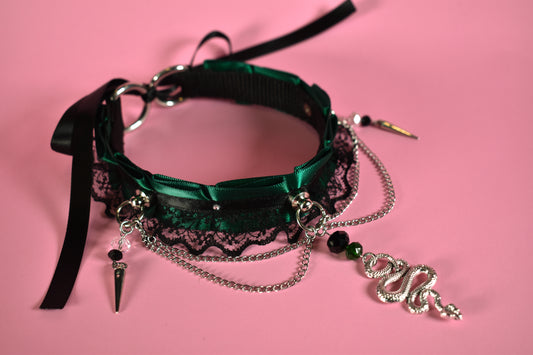 Halloween 2025 - Snake Emerald Lace Choker