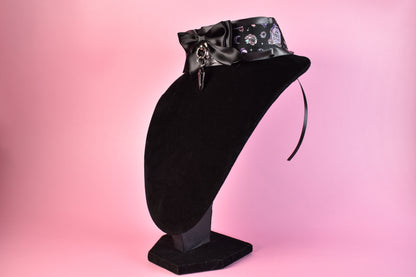 Witch Coffin Halloween 2024 Choker