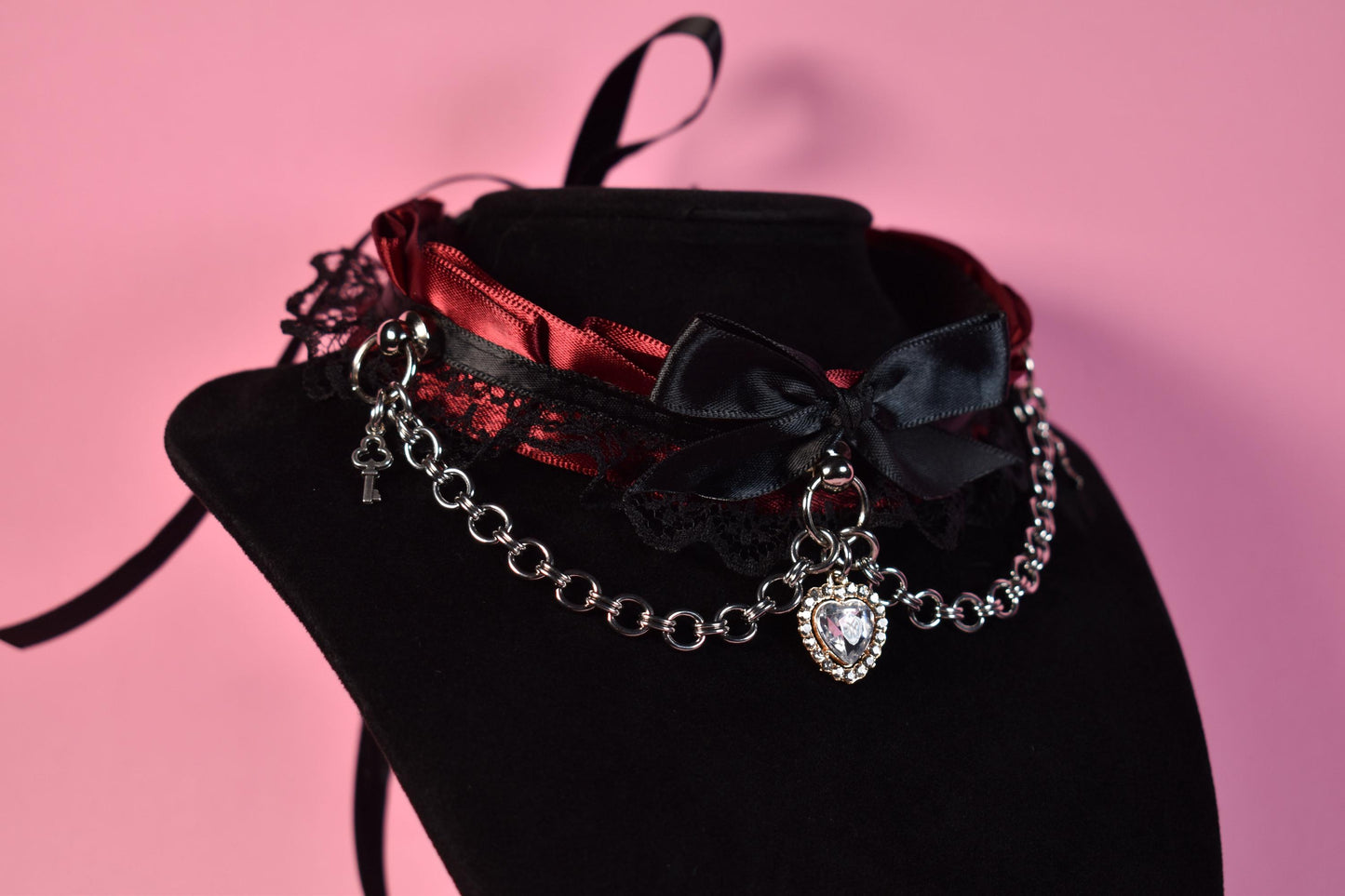 Made to your size /  Red chained heart choker
