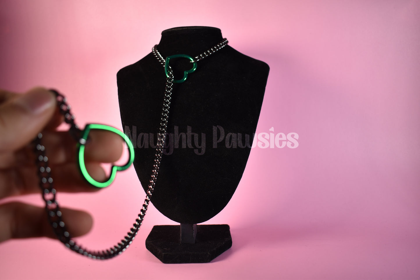 Gunmetal Chain Emerald Heart Slip Chain