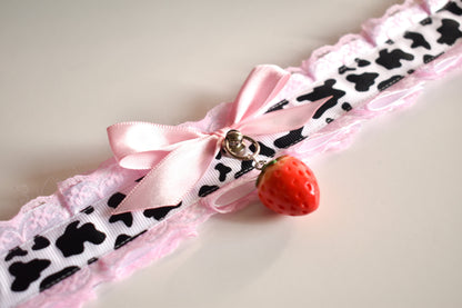 Strawberry Cow Choker