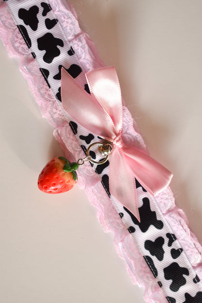 Strawberry Cow Choker