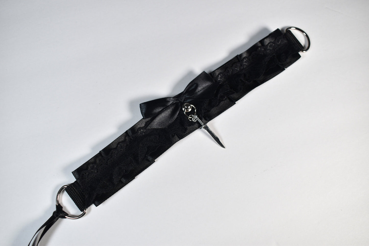 Knife Choker