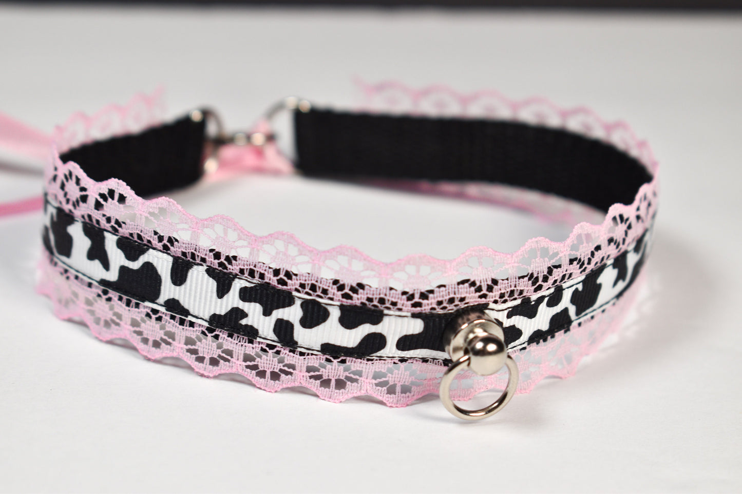 Pink Thin moo moo choker / made to your size