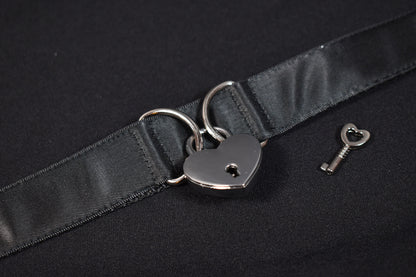 Locked Kitten Play Choker