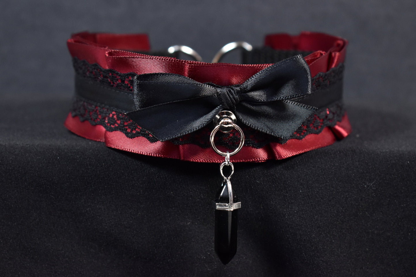 Vamp red choker  /  Made to your size
