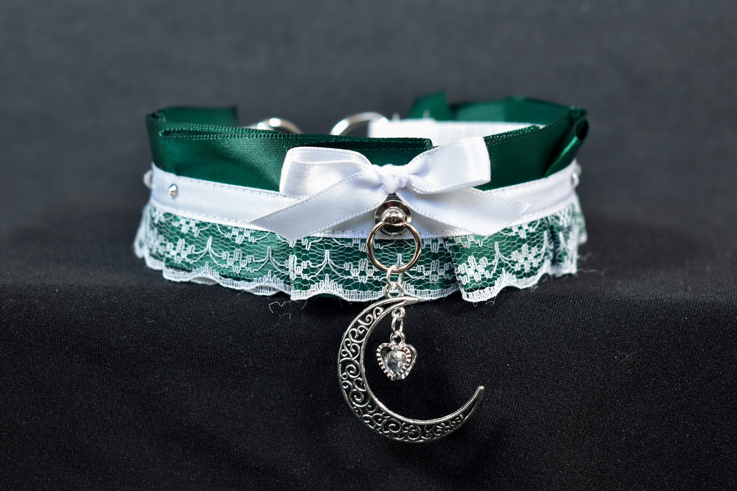 Green moon  choker / Made to your size