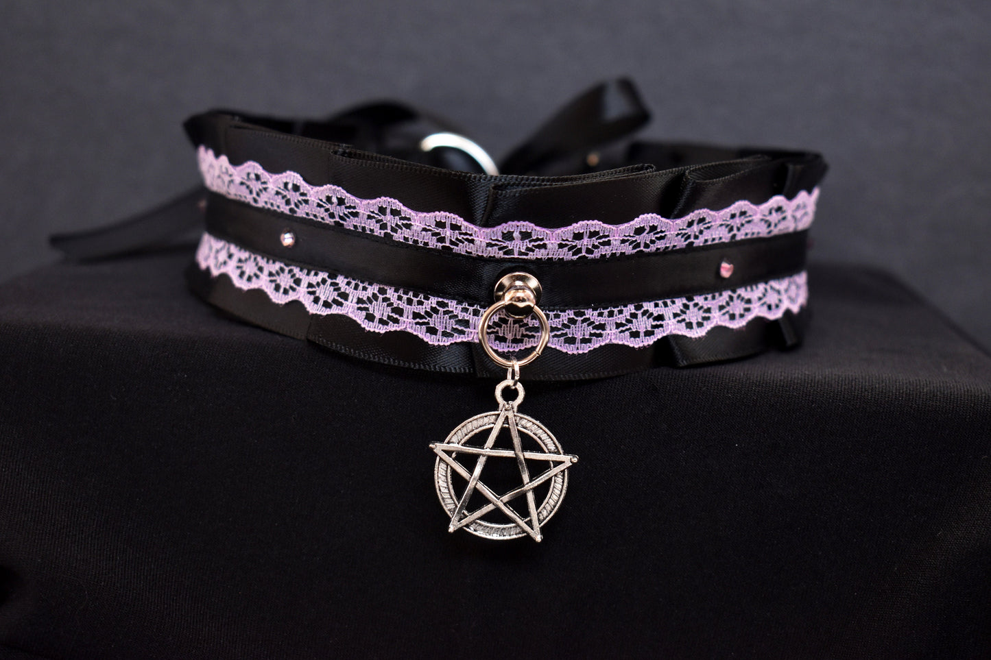 Lavender pentacle choker / Made to your size