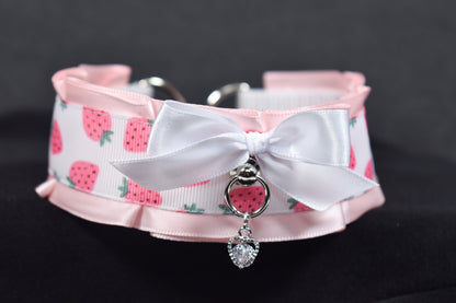Strawbaby Choker