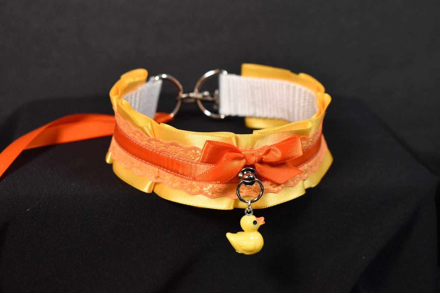 Made to your size / Ducky choker / kitten play collar / goth / alt fashion / emo / pet play collar / fancy bdsm / DDLG collar