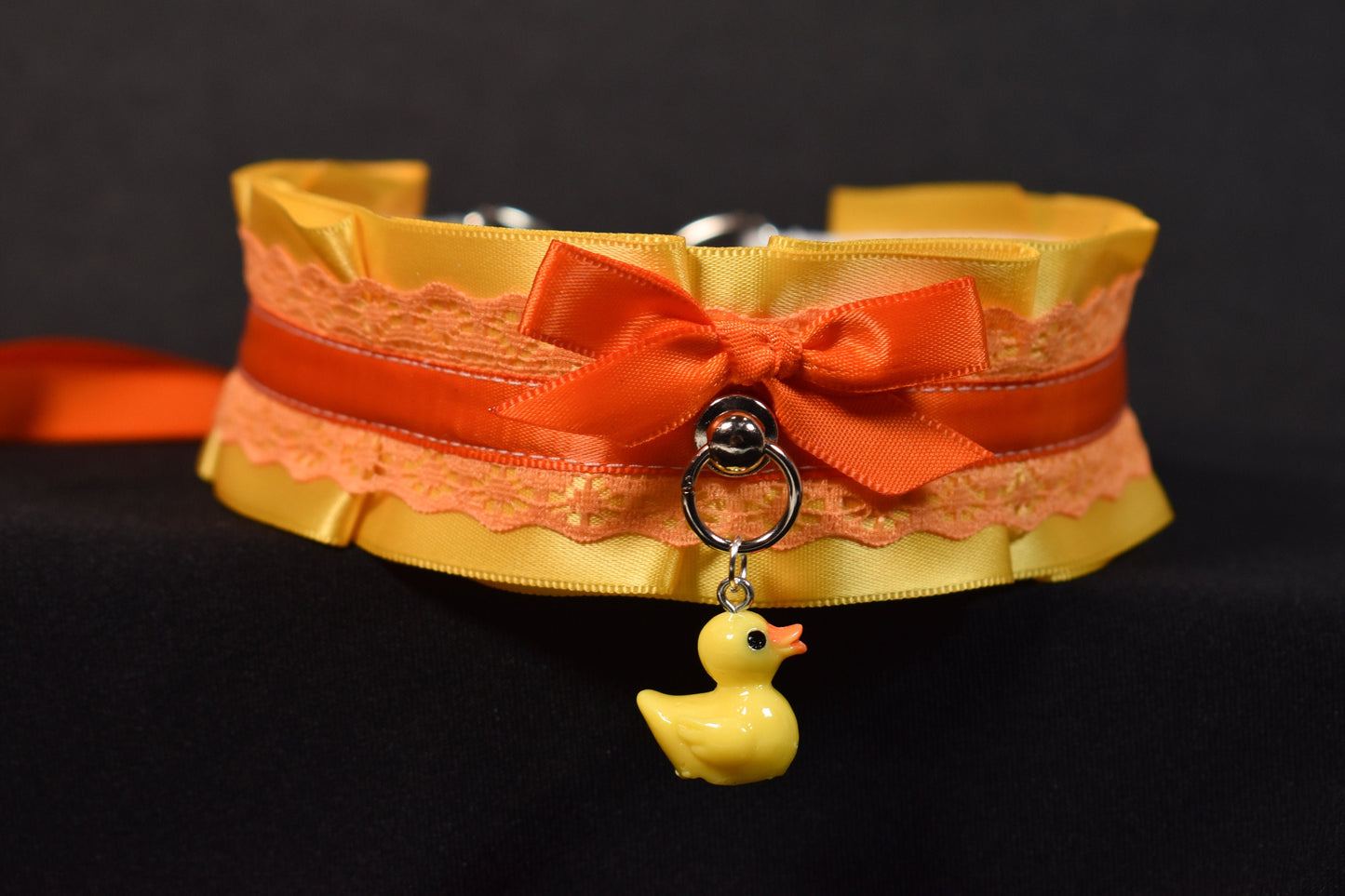 Made to your size / Ducky choker / kitten play collar / goth / alt fashion / emo / pet play collar / fancy bdsm / DDLG collar