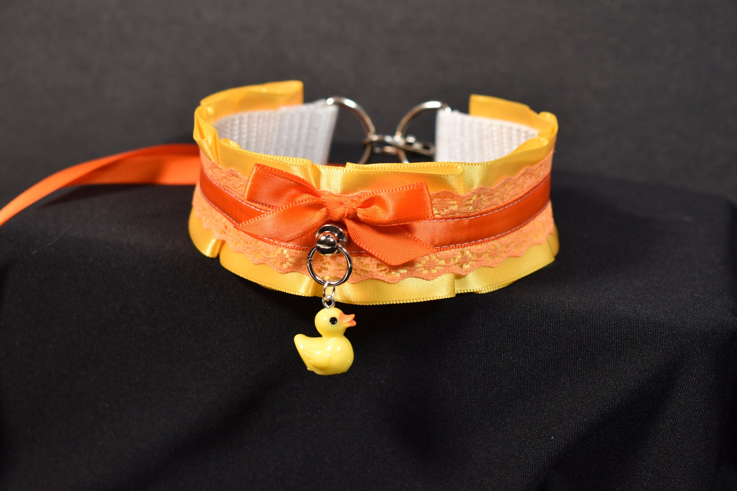 Made to your size / Ducky choker / kitten play collar / goth / alt fashion / emo / pet play collar / fancy bdsm / DDLG collar