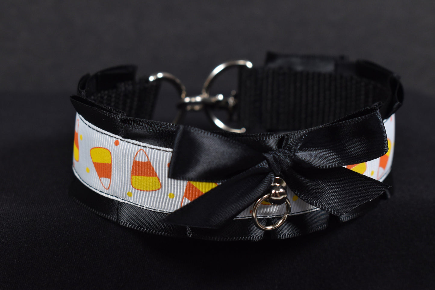 Made to your size / Candy corn choker