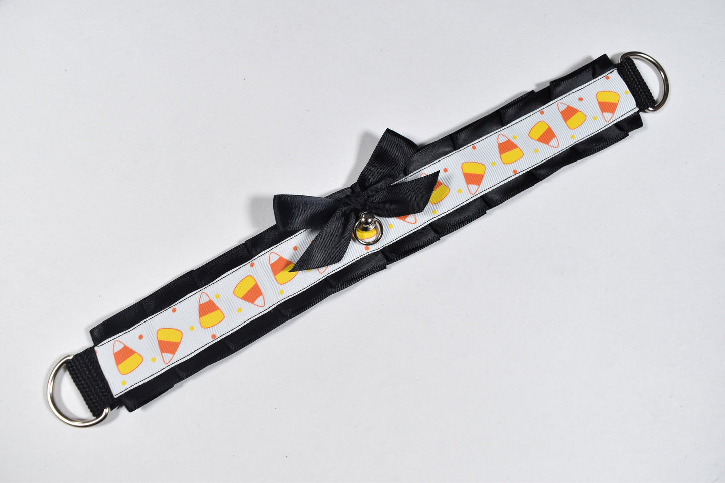Made to your size / Candy corn choker