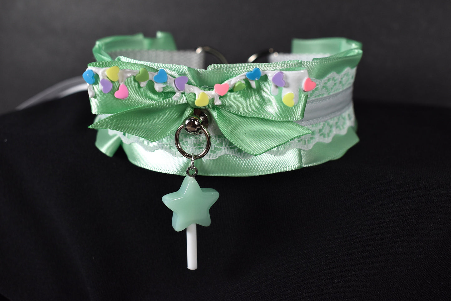 Made to your size / Mint icing choker