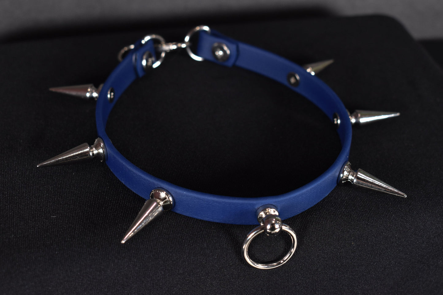 Made to your size / Biothane Blue long spiked choker