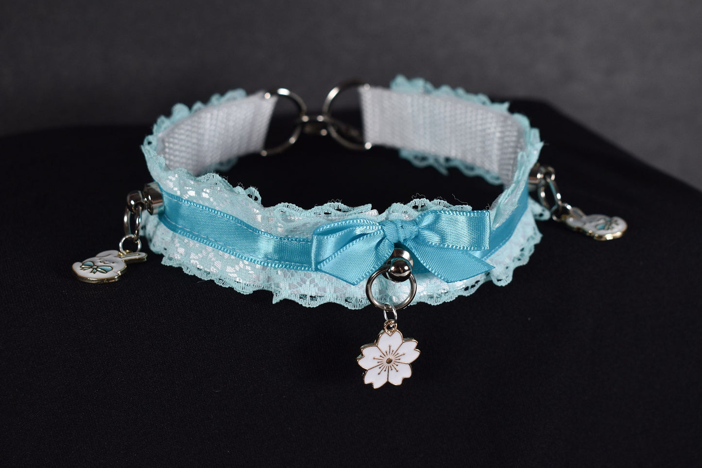Made to your size / Sprin blue bunny choker / kitten play collar / goth / alt fashion / emo / pet play necklace / bdsm/ rabbit / flower