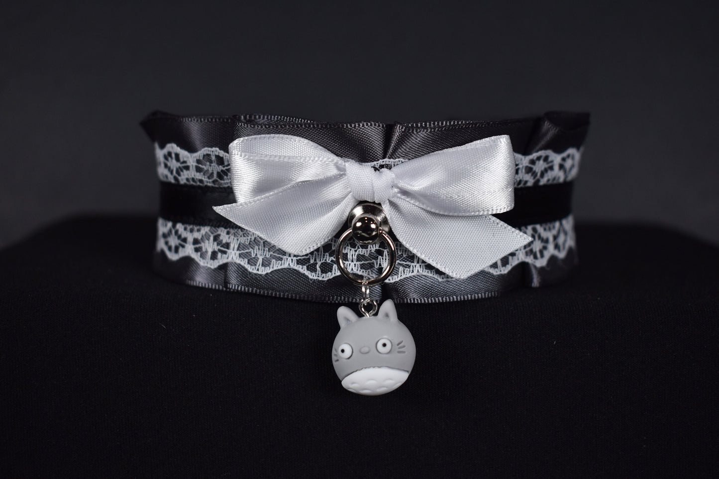 Made to your size / Gray rabbit choker / kitten play collar / goth / alt fashion / emo / pet play collar / fancy bdsm / DDLG collar