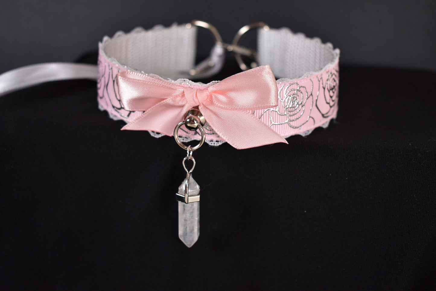 Made to your size / Pink roses choker / kitten play collar / goth / alt fashion / emo / pet play collar / fancy bdsm / DDLG collar