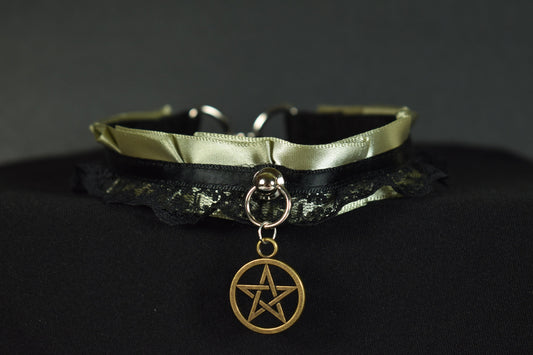 Made to your size / Green pentacle choker / goth / emo / kitten play / alt fashion / bdsm / pet play necklace / witchy fashion