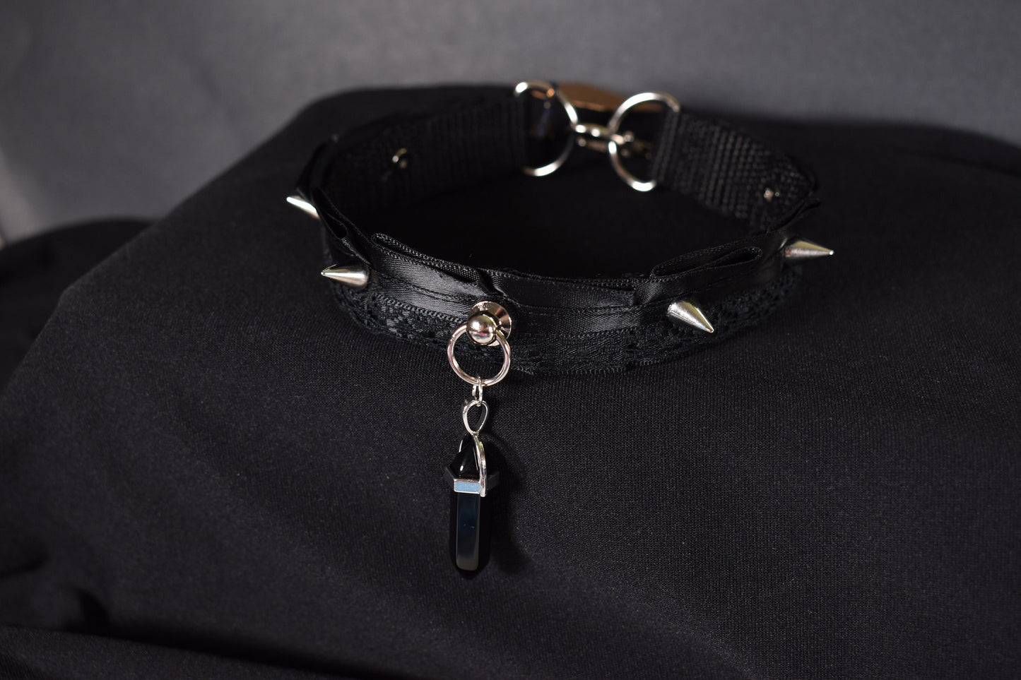 Made to your size / crystal and spikes black choker / goth / emo / kitten play / alt fashion / bdsm / pet play necklace / kawaii fashion