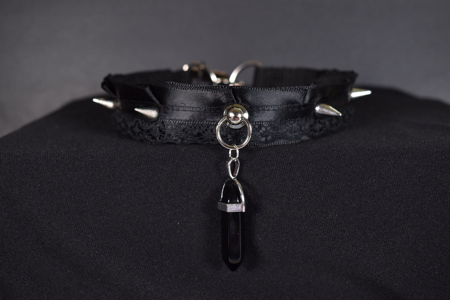 Made to your size / crystal and spikes black choker / goth / emo / kitten play / alt fashion / bdsm / pet play necklace / kawaii fashion